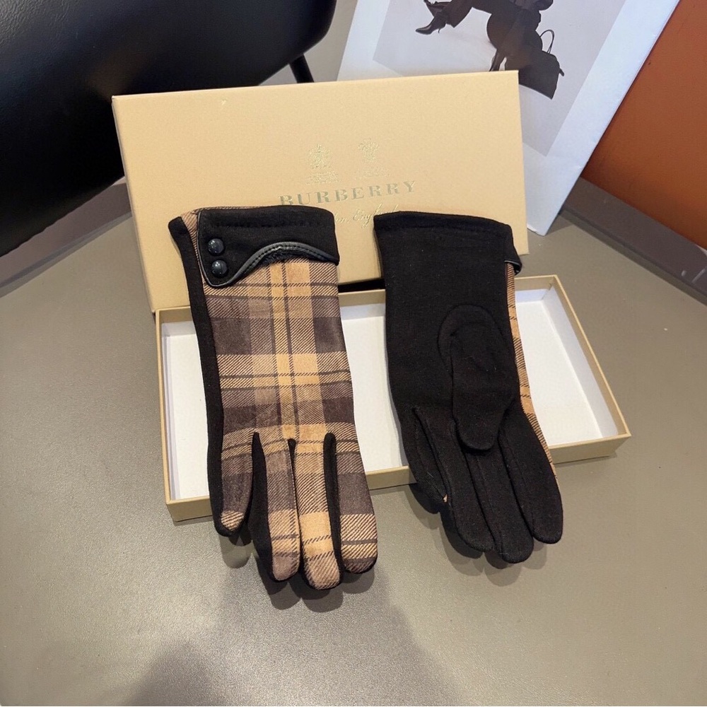 Burberry cashmere gloves women’s gloves